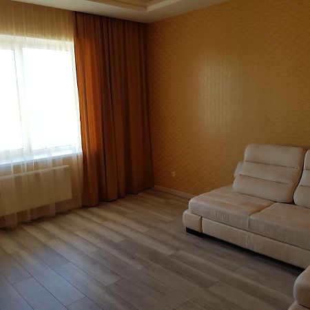 New Apartment On Parkovaya Chornomorsk Exterior foto