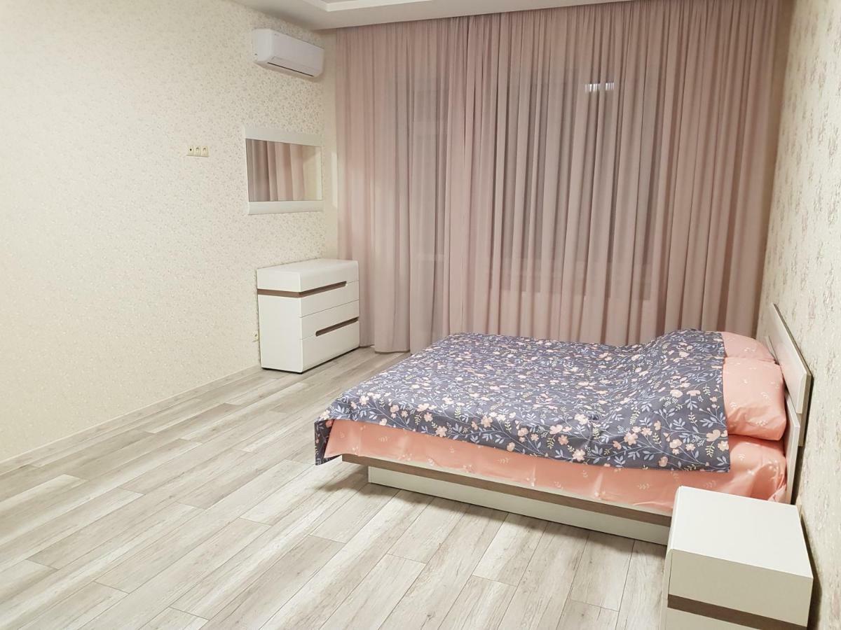 New Apartment On Parkovaya Chornomorsk Exterior foto